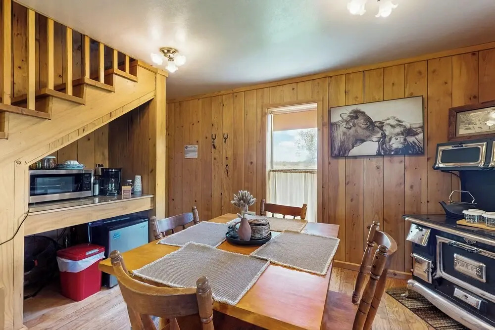 1 BR Bunk House on Long Hollow Ranch, Dog Friendly