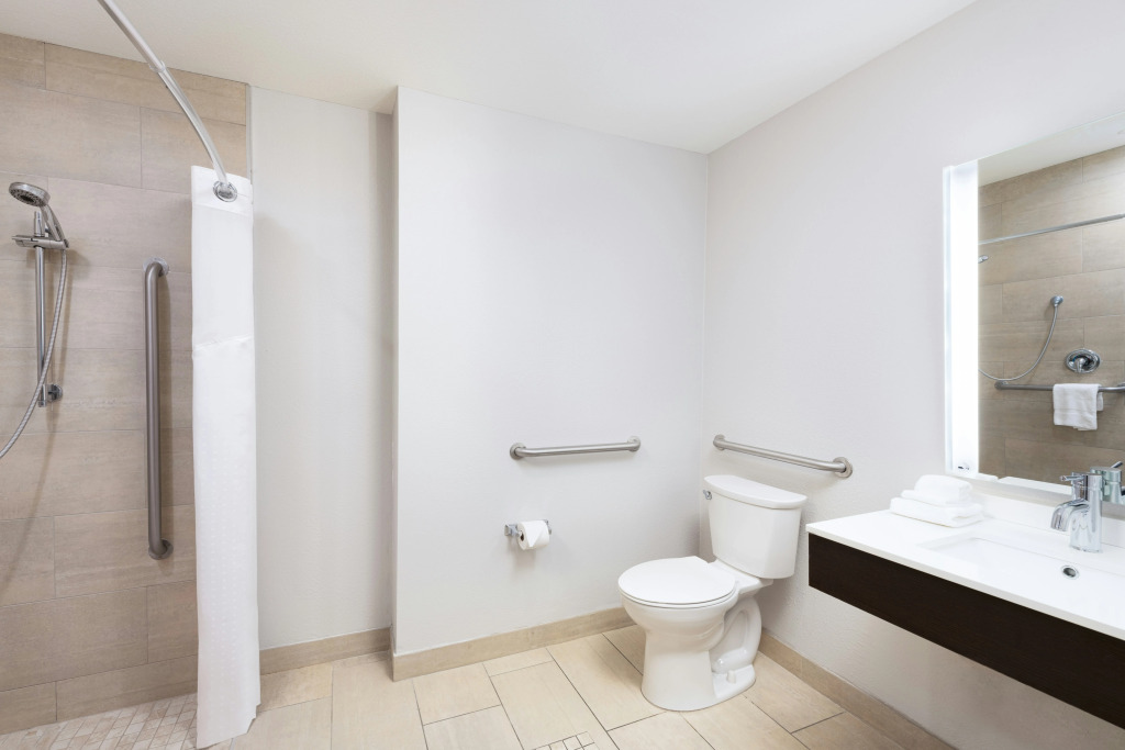 Holiday Inn Express & Suites Spring Hill by IHG