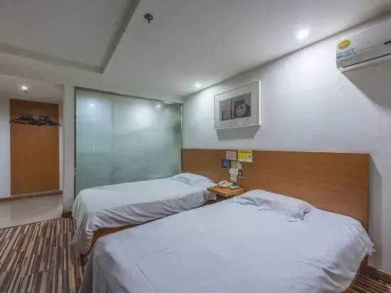 Guang Cheng Fasthotel (Ningbo Tianyi Plaza Town God's Temple branch)