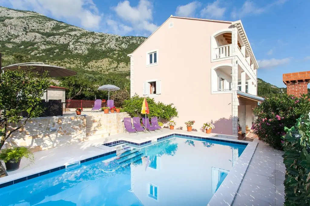 Villa Mateo with Private Pool