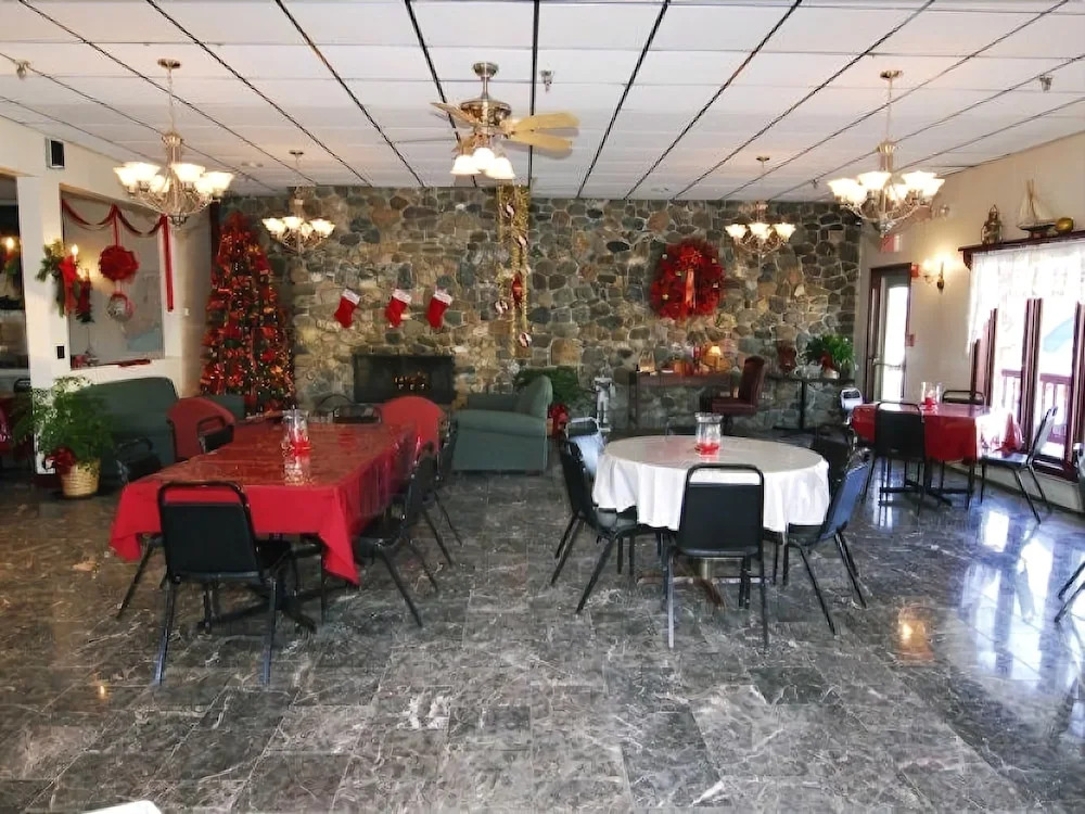 Aroostook Hospitality Inn - Van Buren, Maine, USA
