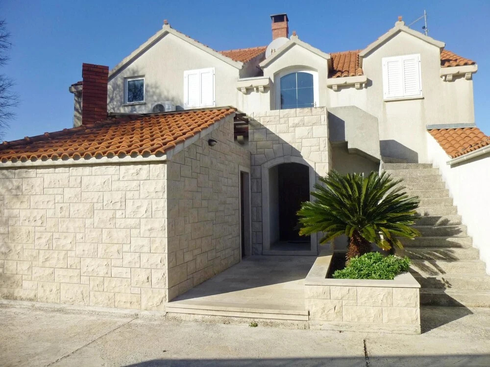 Apartments Burin