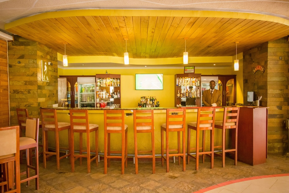 Sirikwa Hotel