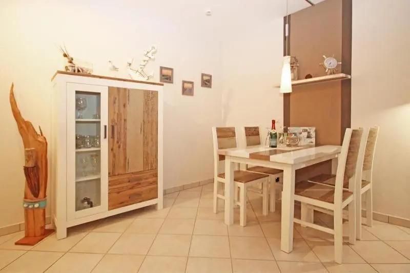 Haus-Mecklenburg-Wohnung-15-9500