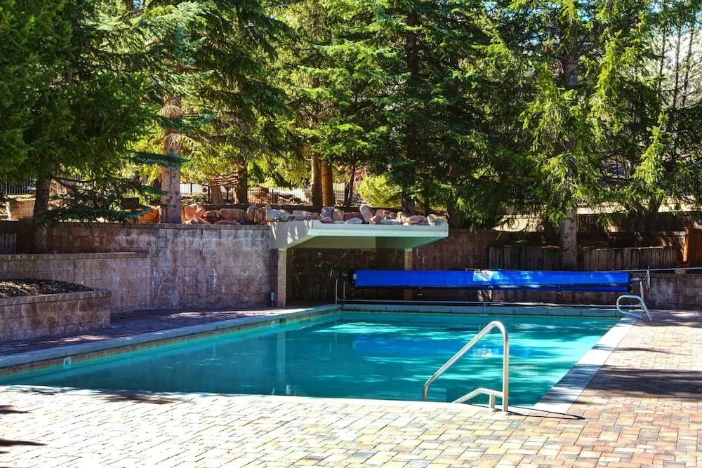 3710 Navajo Trail Townhouse Unit #74 4 Bedrooms 4 Bathrooms Townhouse