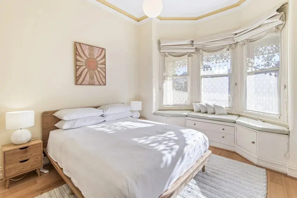Gorgeous 2-bed Victorian Home in Artsy