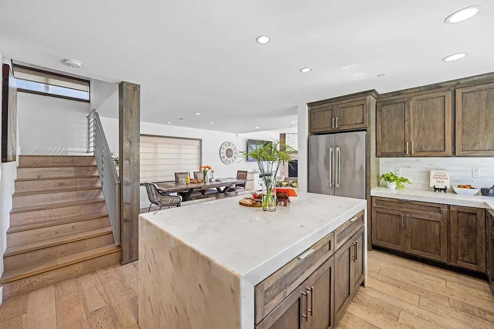 200 East Balboa Oceanview Rooftop Steps to Sand, Pier, Boardwalk & Dining