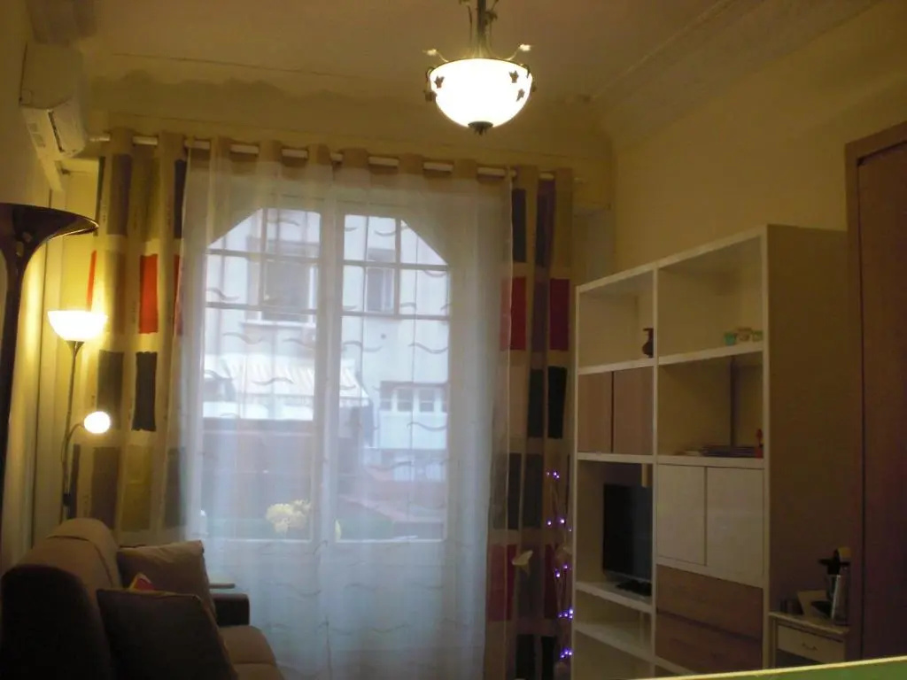 Studio Carré dOr, à 50m de la plage et du Négresco