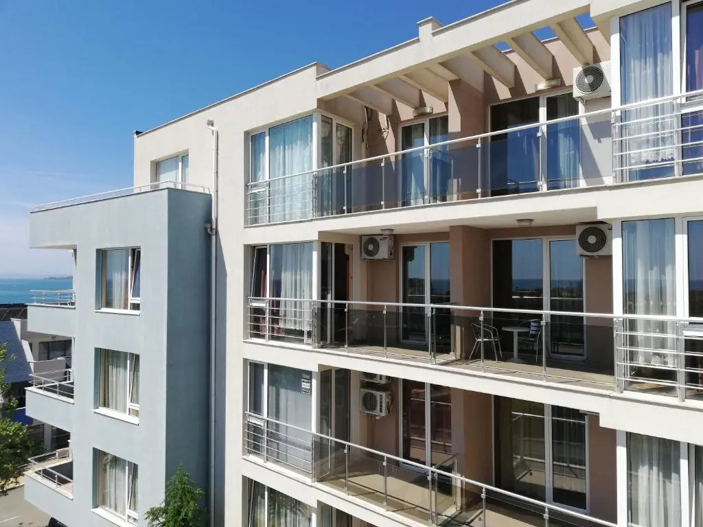 Sineva Del Sol Apartments