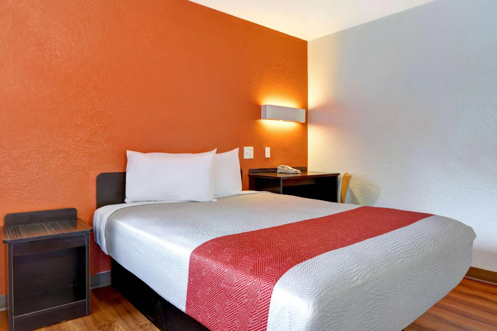Motel 6 Dania Beach