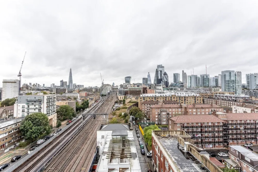 Modern 1 Bedroom Apartment With Stunning London Views