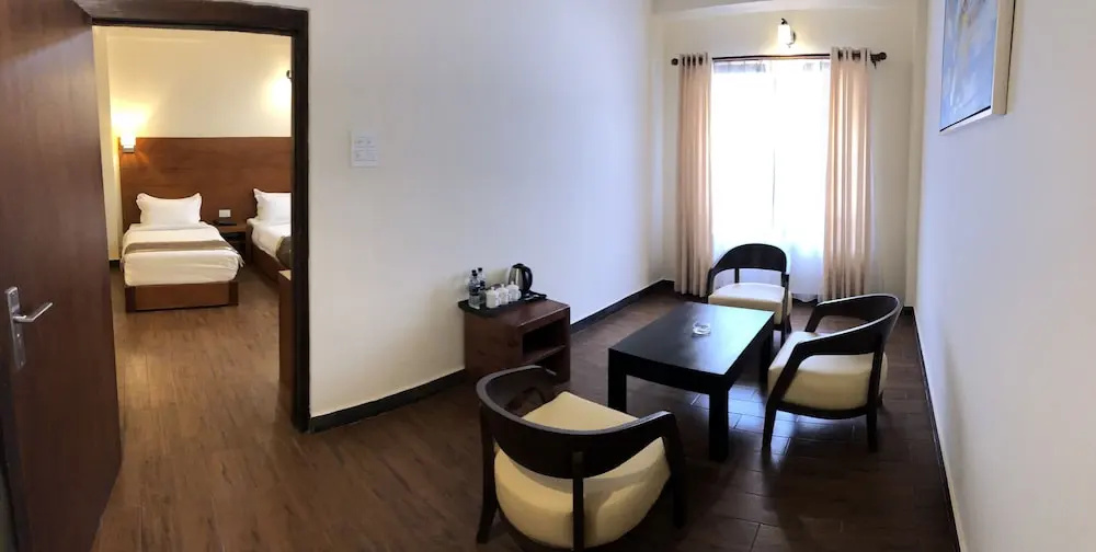 Legphel Hotel