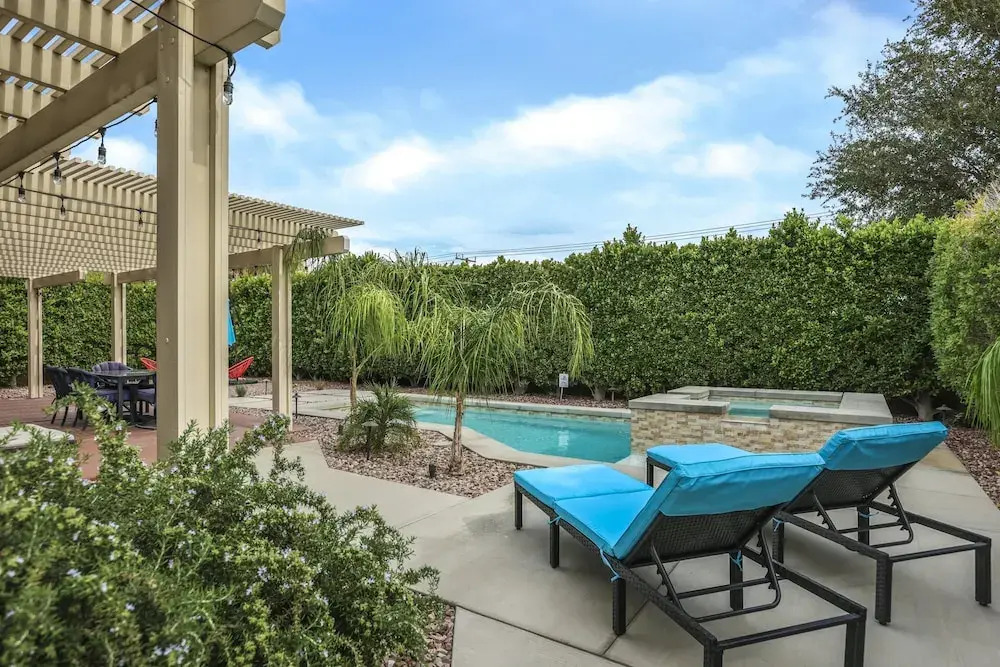 The Cozy Vibe w/ Pool & Spa