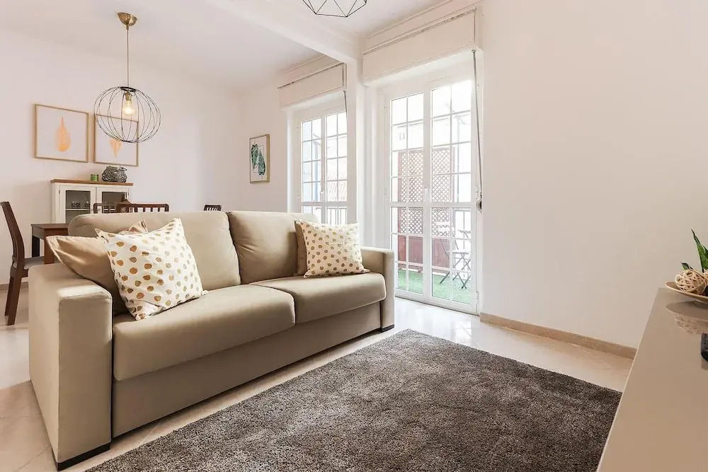 Principe Real Balcony by Homing