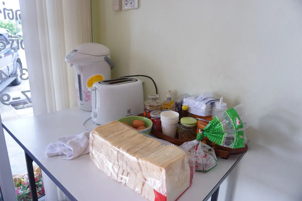 ลูกจ่าปองโฮม Lukjapong Home