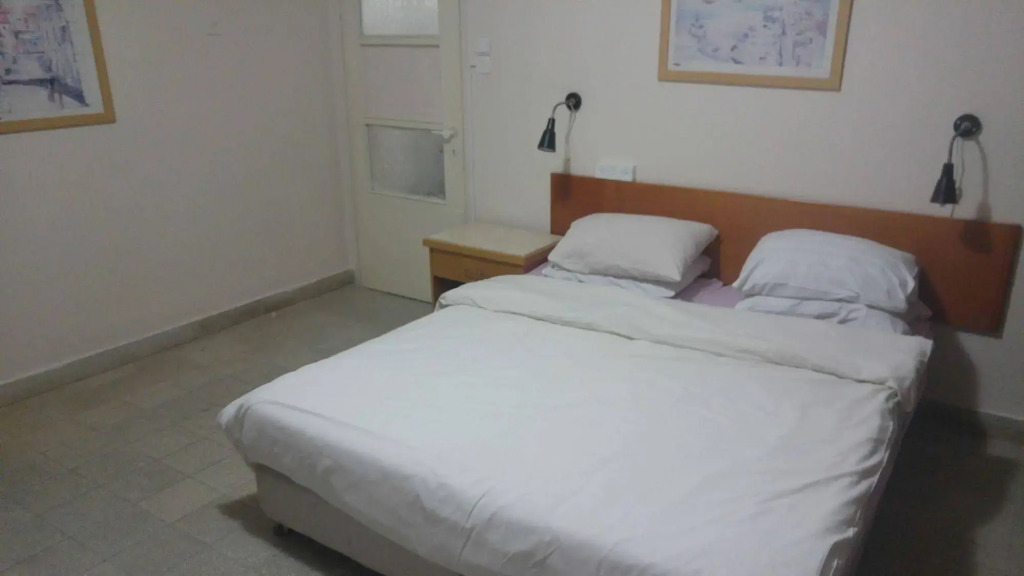 Marom Ziv Center - Newe Shaanan