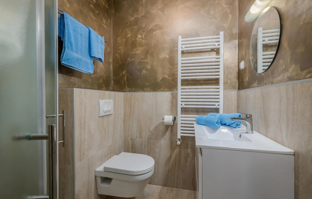 Awesome Home In Malinska With Wifi