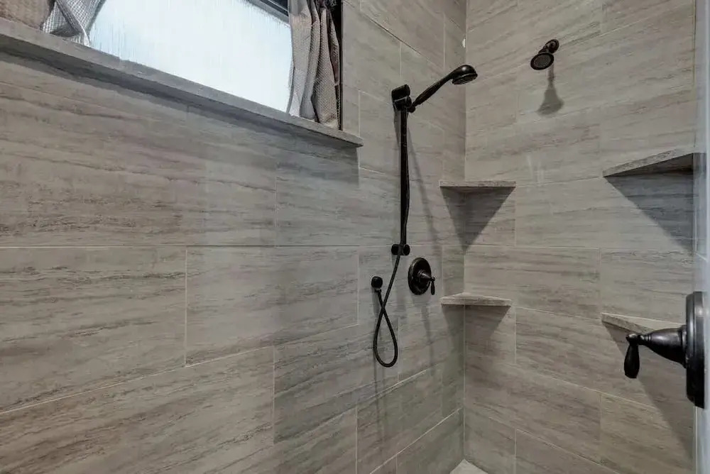 West End Nest With Hot Tub!