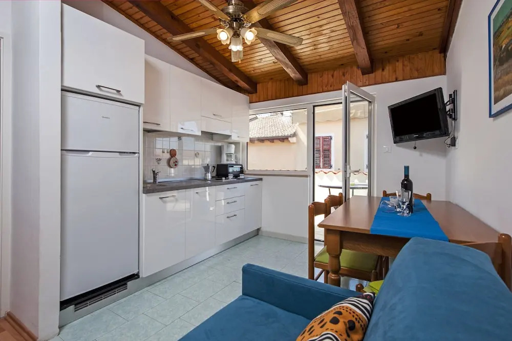 RM Apartments
