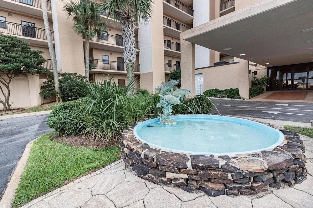 Navarre Towers 104