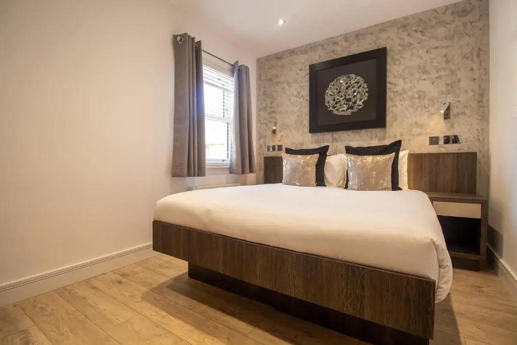 Signature Suites