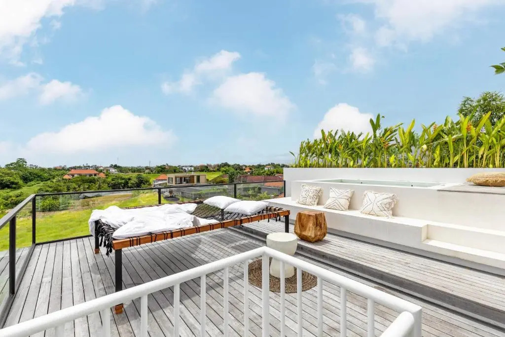 THE WĀVE BALI - Rooftop Pool, 2BR VILLA, Canggu