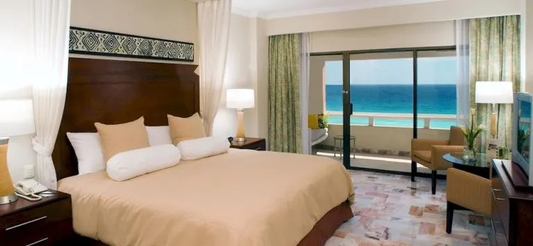 Ocean Villa All Inclusive by Omni Cancun
