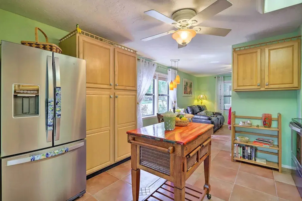Vibrant Rockledge Home ~ 2 Mi to Cocoa Village