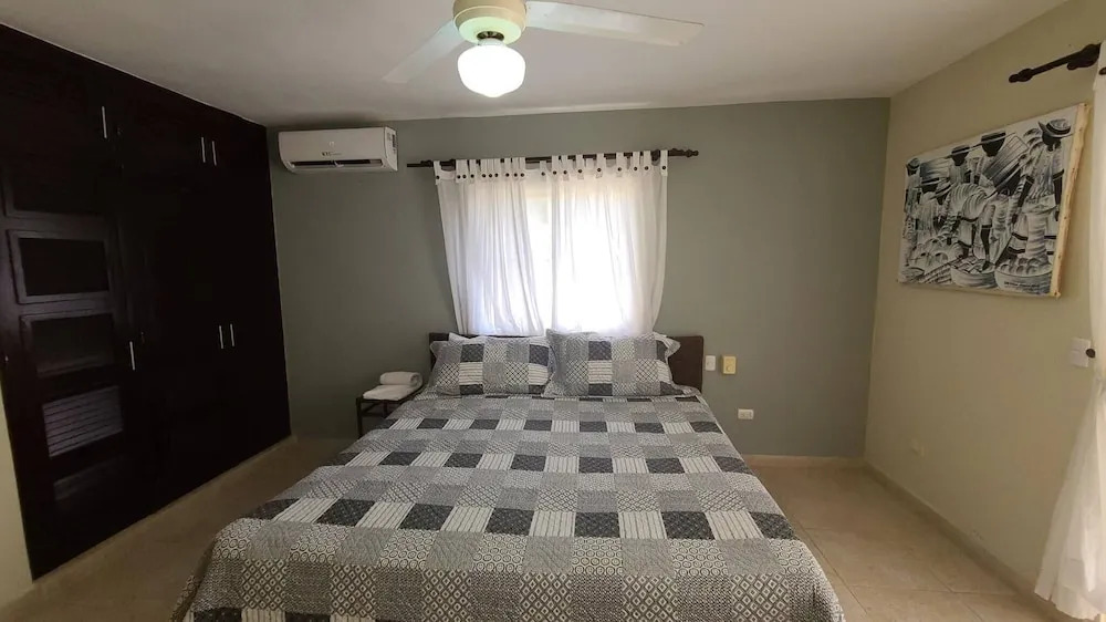 Villa Hermosa Spacious Close Town And Sosua Beach