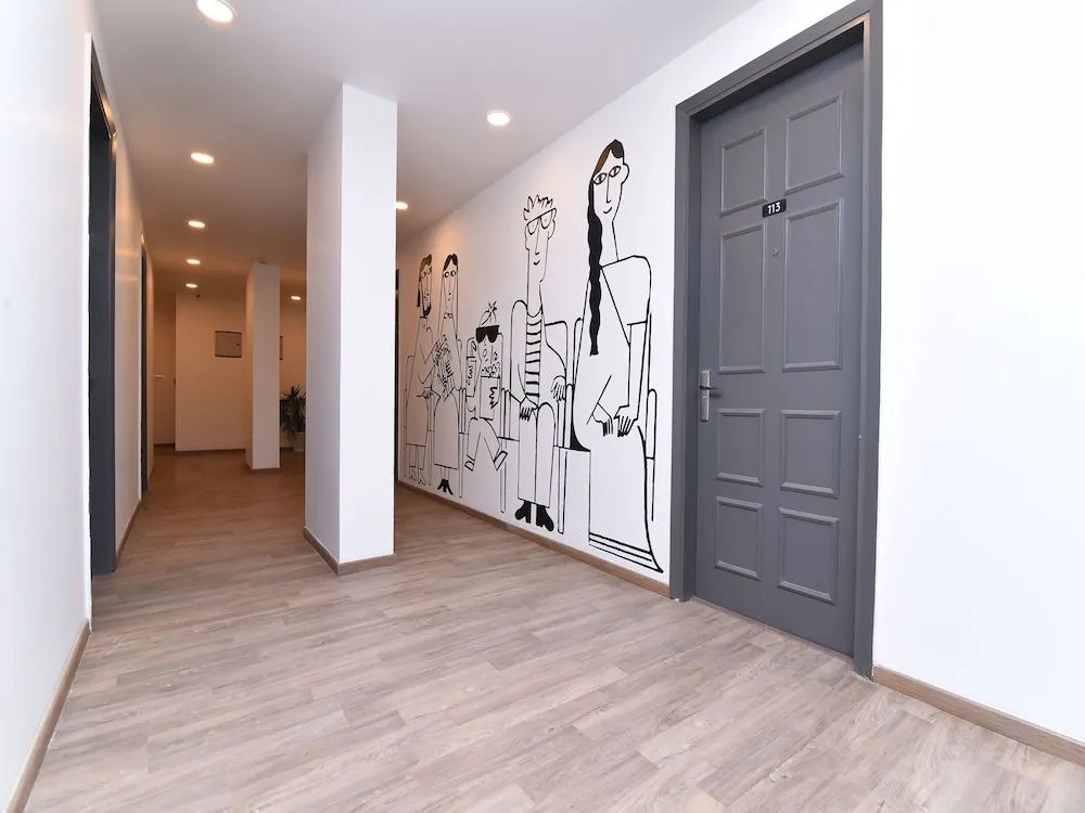 OYO Townhouse 100 Chattarpur