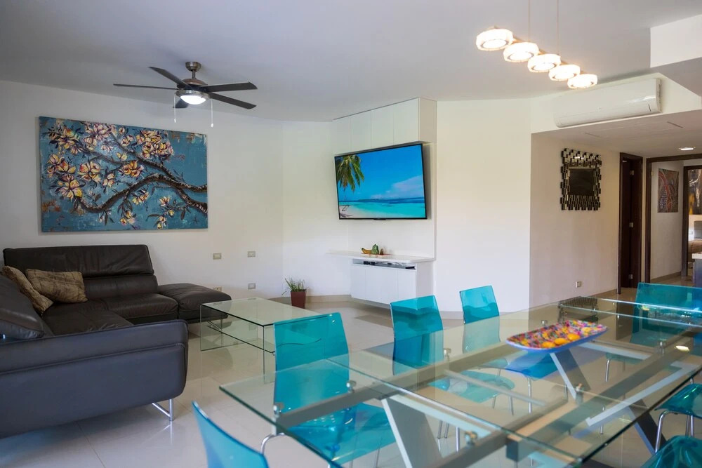 Stunning Ocean Front By Condo Boutique