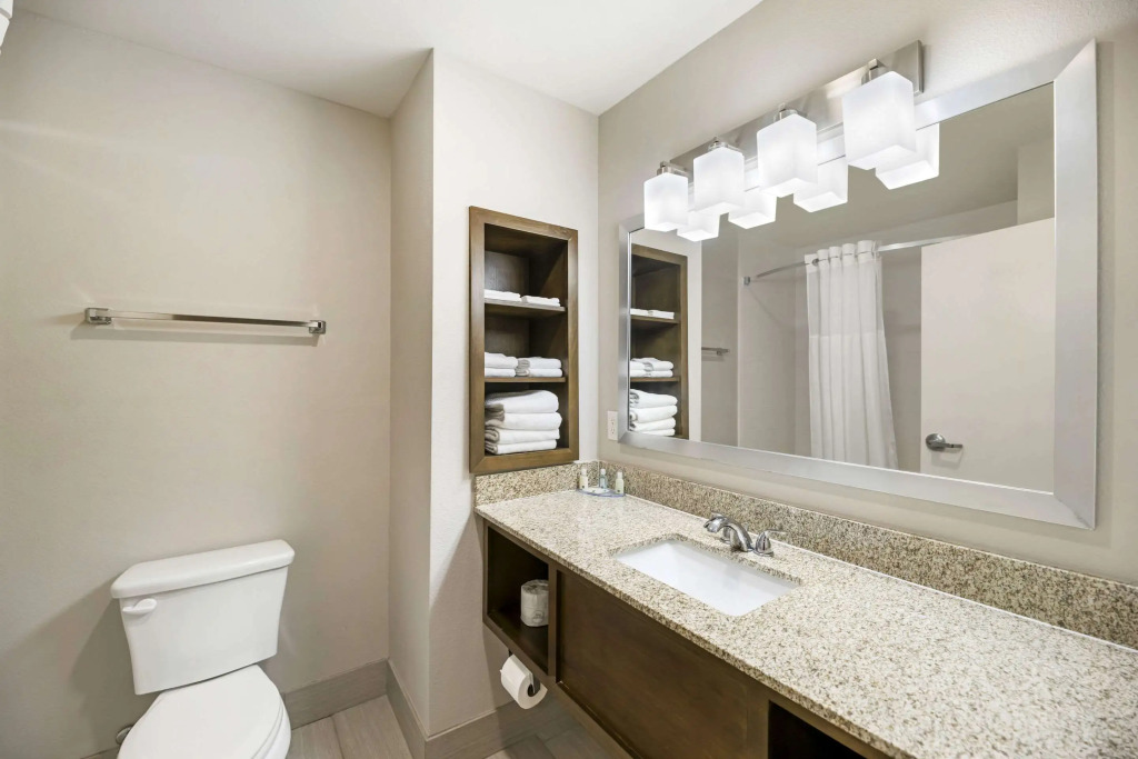 Quality Inn & Suites Carlsbad Caverns Area