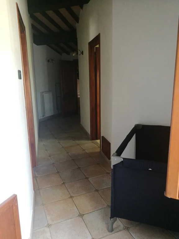 Portion of a Farmhouse With 30 Beds - 4 Apartments and 2 Rooms