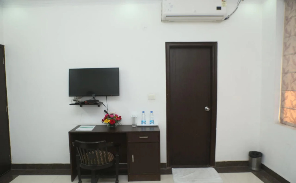 Mint Moulsari Suites