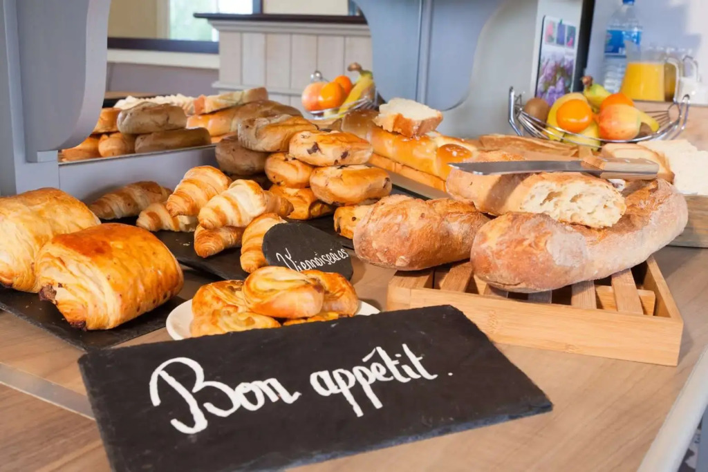 BRIT HOTEL CONFORT Lannion vers Perros-Guirec