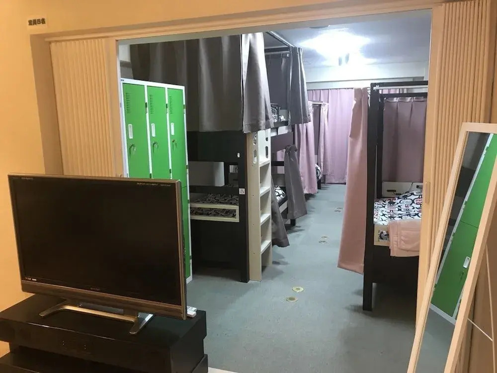 Womens Lodge - Hostel