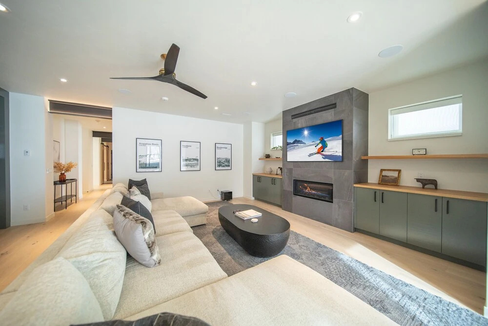Wolf Rock Home 82