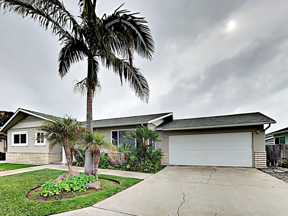 Charming Morro Bay Bungalow - 2 Br Home