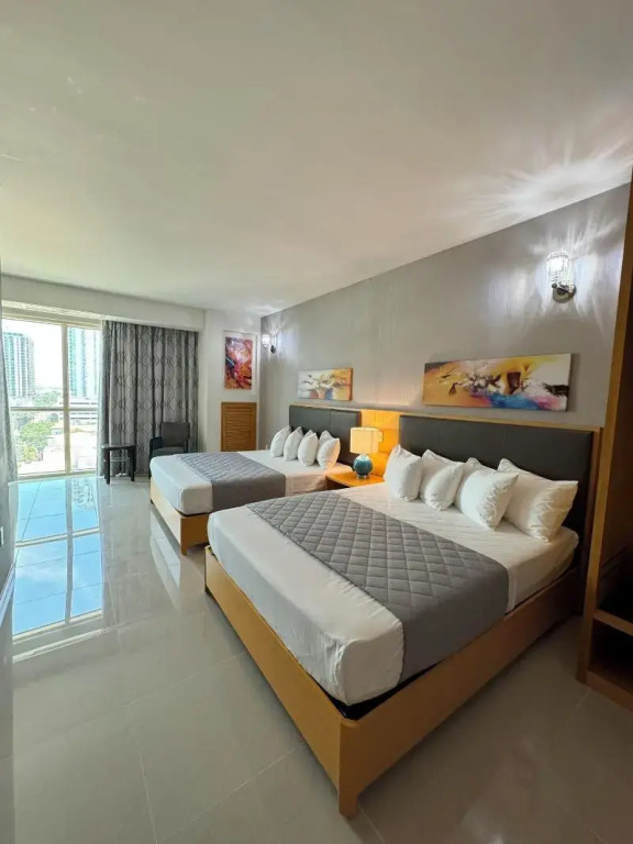 Galaxy Hotel Downtown