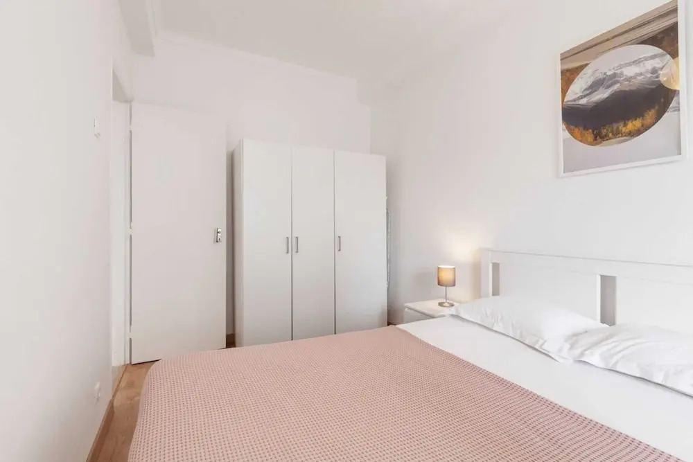 Beautiful 1 Bedroom Apartment Near Benfica