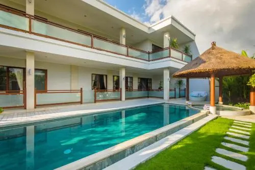 Golden Palm Villa