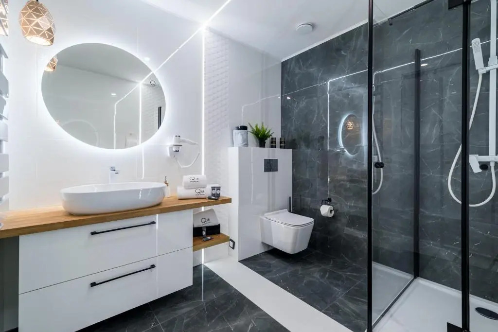 Q18 ApartHotel