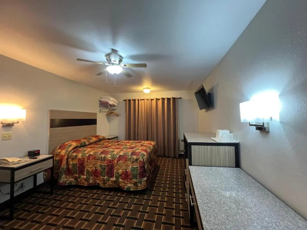 Deluxe Inn Capital O Nebraska City I 29