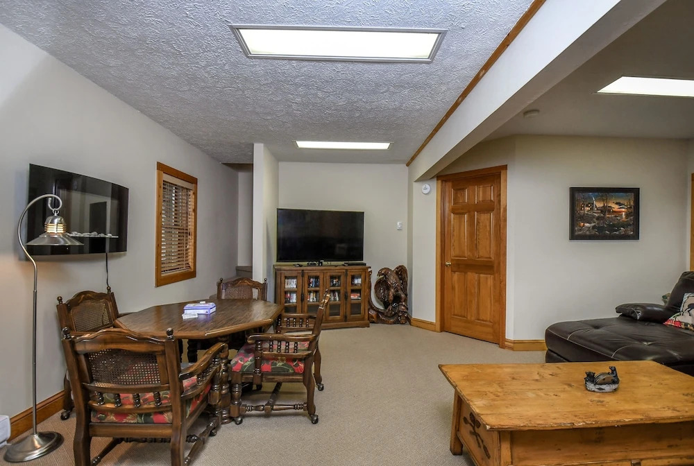 Bear's Den at Sunplace