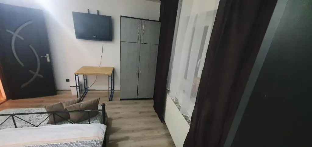Dya's house