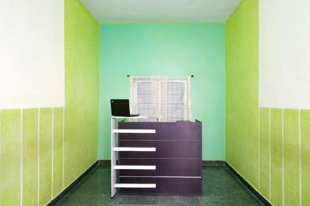 Sonika Grand by OYO Rooms