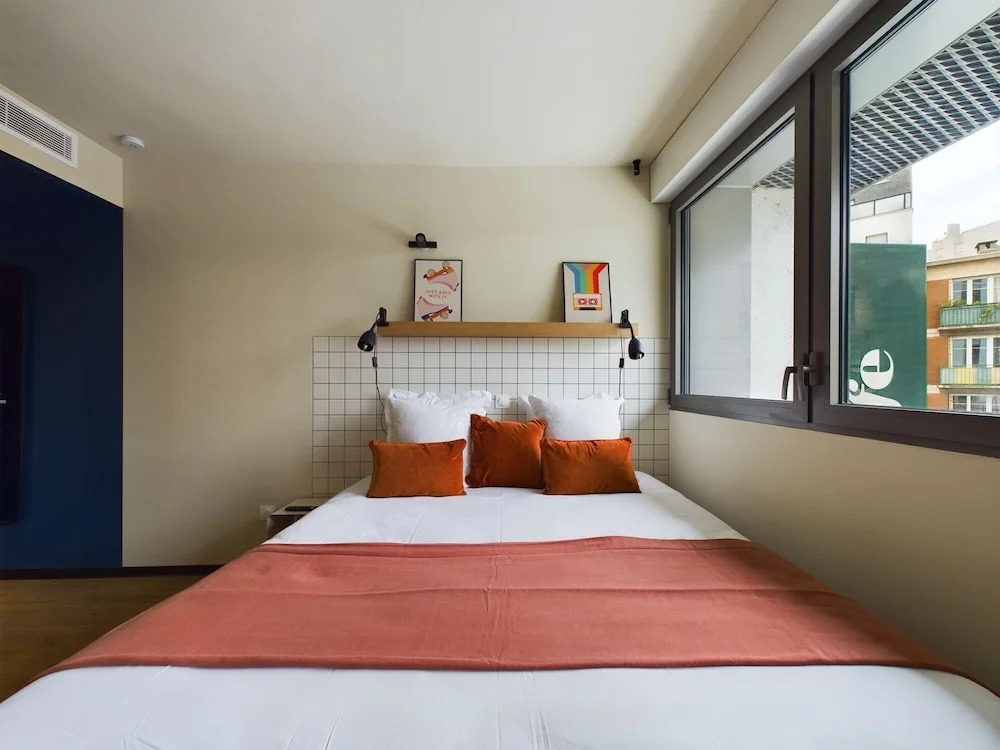 Mercure Gentilly .
