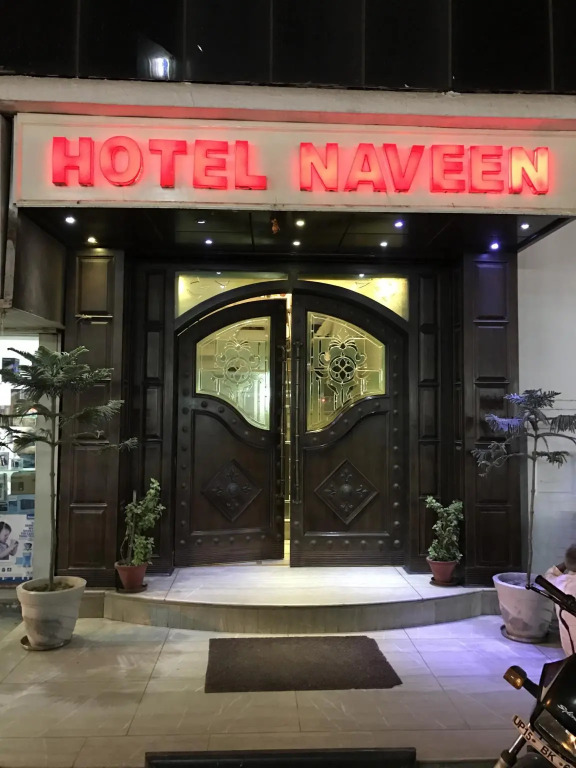 Hotel Naveen