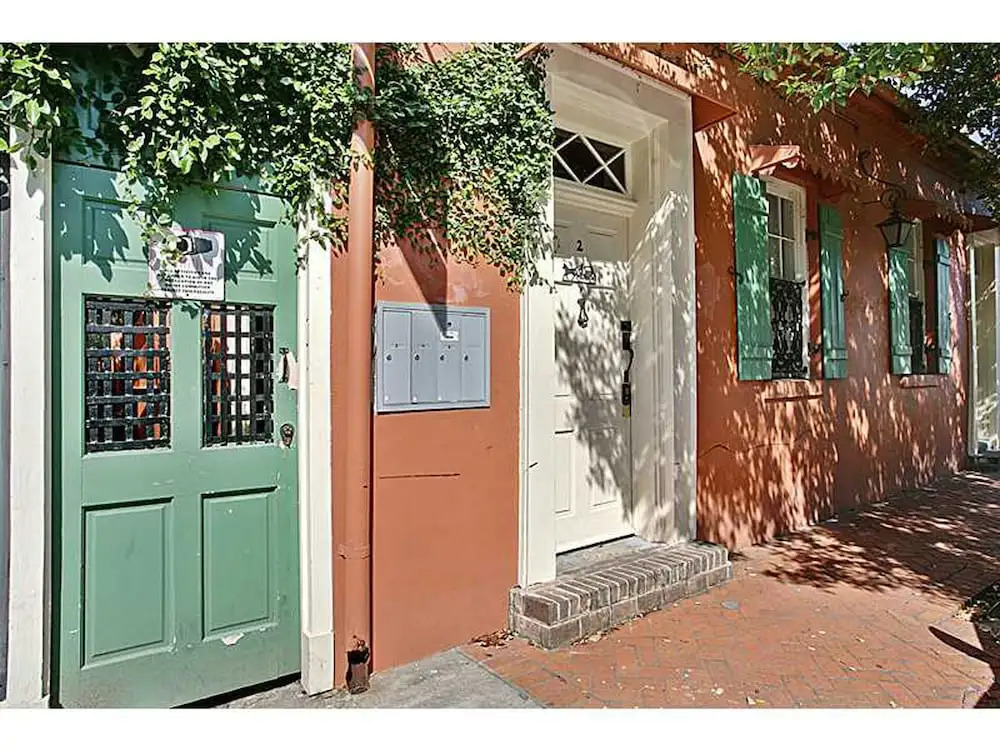 Large 1BR w Pool in Heart of FQ and Bourbon - NOLA