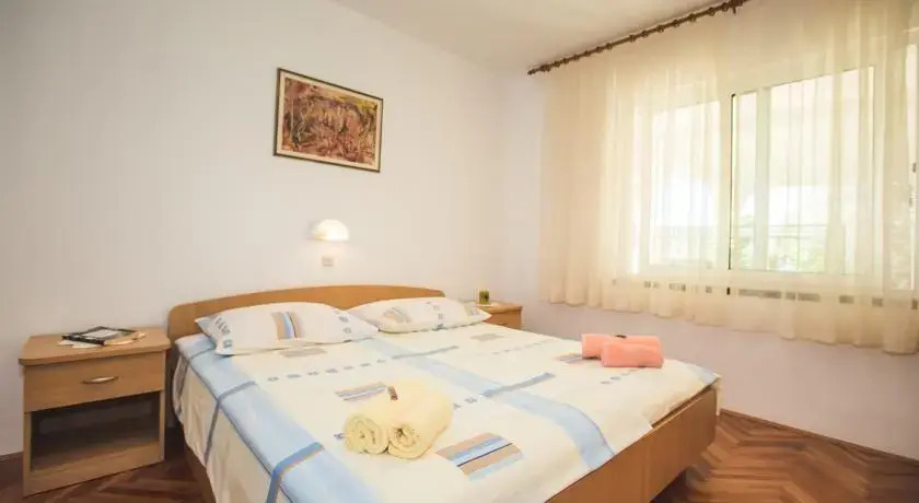 Apartment Dezeljin
